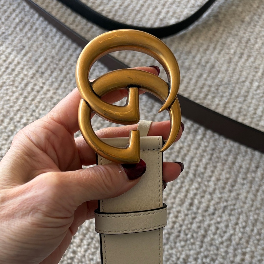 NWOT! Gucci Women's Ivory Belt with Gold GG Buckle/ with dust bag